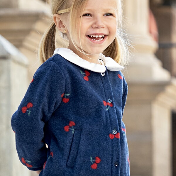 女の子 トップス 子供服 アウター ジャンバー ブルゾン ジャケット さくらんぼ チェリー スカラップ襟 羽織り お出かけ 学校 保育園 幼稚園 小学校 公園 普段着 秋 春 冬 70 80 90 100 110 120 130 140cm dbj18867 dave&bella デイブ ベラ