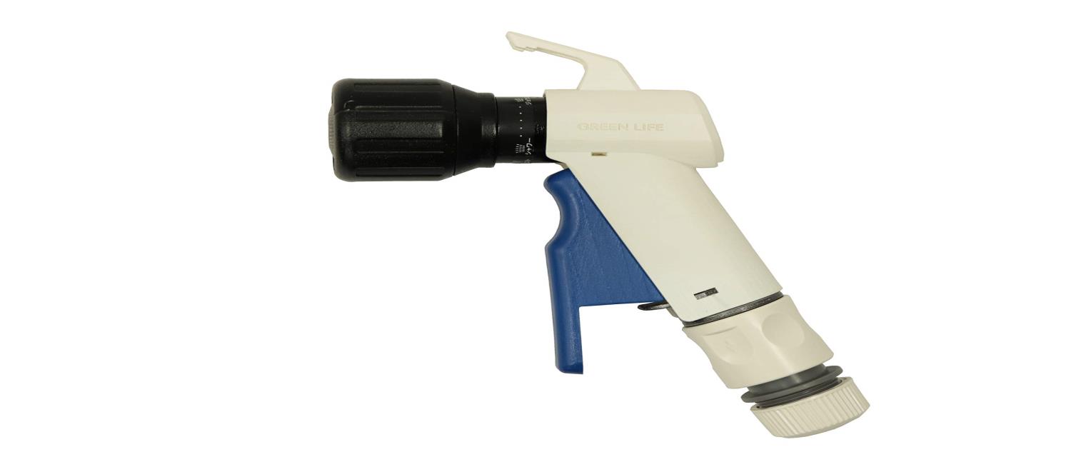 グリーンライフ 散水ノズル バケツへの水溜めに便利 ミストで猛暑対策にも ホワイト コンパクト設計 ひっかけマルチノズル HNM-S6T