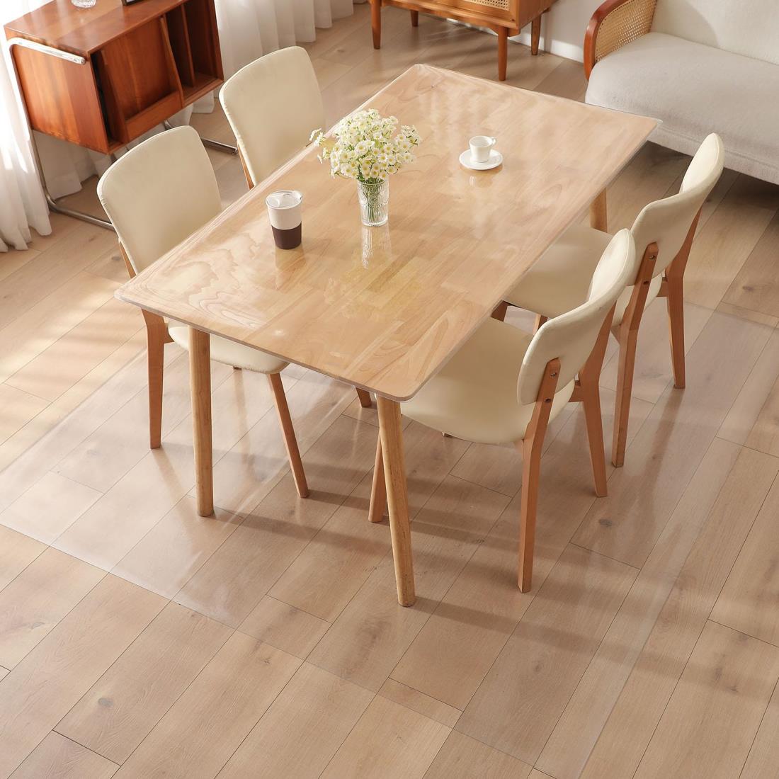 Yiwbj ダイニングマット 透明 エンボス加工 160x180cm 厚さ1.5mm 特大サイズ PVC 床保護マット クリア 撥水 ダイニングテーブル 下に敷くマット 超大判 床 保護シート 汚れ防止 お手入れ簡単 床暖房対応 滑り止め (厚さ1.5mm, 160*180cm)