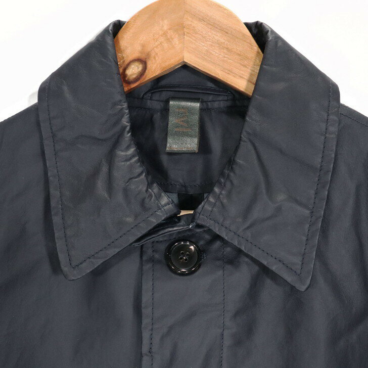 80％オフ 訳あり品 新品 正規品 アール・ヴイ・エル rvl コート 44サイズ メンズ レザーコート ステンカラー ダークネイビー ボンディング加工 三越伊勢丹限定 高級 イタリア製 RP17301