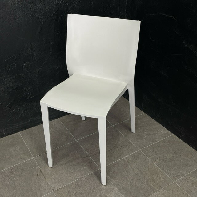 樂天商城 - ★お買い物マラソン期間中限定 ポイント10倍★Xo Design SLICK SLICK Philippe Starck スタッキングチェア グレー 【中古】スリックスリック フィリップ スタルク 椅子 1脚 / 516110