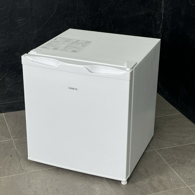 201 L. Or Larger - ★お買い物マラソン期間中限定 ポイント10倍★1ドア冷凍庫【中古】動作保証 SAMKYO ZU30 33L ホワイト 右開き 048019 2段 約45×45×50cm/23811