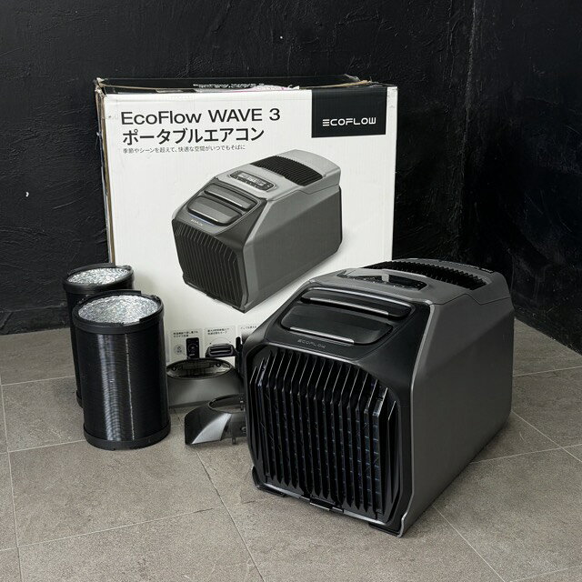 ポータブルエアコン 【中古】動作保証 EcoFlow WAVE3 冷房暖房 温度/風量調整 除湿機能 アプリ連動 車載 アウトドア 086034 / 24324 商品詳細 型番: EFWAVE3 サイズ(幅/奥行き/高さ): 約 28.5/54/32 cm ※素人寸法です。若干の誤差はご了承下さい。 商品は写真にあるもので全てです。 必ず写真で確認お願い致します。他にもたくさん出品しています。 状態 状態ランク C　少しキズ、汚れがある 状態ランク表 SSS　新品未開封 SS　未使用品 S　展示品 A　使用感が全くなく綺麗 B　目立ったキズや汚れ無し C　少しキズ、汚れがある D　キズや汚れがある E　目立ったキズ、汚れがある F　目立ったキズ、汚れが多くある G　破損個所がある H　破損個所が多くある 状態チェック担当者のコメント箱には保管中によるダメージがあります。使用に伴うスレ傷があります。 本体、カバー共にスレがあります。フィルター、ホースに取りきれない塵が残っています。液晶部に目立つキズがあります。別売りのバッテリーはありません。予めご了承ください。ダクトホース2点、カバー3点付属しています。説明書はありません。口が細くなっている付属品はどこにつけるものかわかりません。商品とは関係のないものかもしれません。おまけ程度にお考えください。 動作 動作ランク A　動作問題なし 動作ランク表 S　新品未開封 未使用 A　動作問題なし B　一部分のみ未チェック C　多少難有り D　通電のみ確認 E　難有り F　未チェック G　ジャンク品 動作チェック担当者のコメント 動作確認済みです。商品到着後8日間の動作を保証いたします。 支払詳細 ページ下部にてご確認ください。 発送詳細 ゆうパック170にて埼玉県より発送いたします。詳しくはこちらを御覧下さい。 ※現在発送できない地域について郵便局の窓口休止状況、ゆうパック等の引受引渡しが停止となっている地域については、日本郵便ホームページよりご確認ください。落札前に必ずご自身の地域が発送可能かご確認の上ご入札お願い致します。手渡しも歓迎です。※手渡しの場合、取り置きは落札日より1週間となります。予めご了承下さい。※送料無料の商品はご参考までにご覧下さい。 注意事項 ※タイトルの末尾は管理番号となります。※ジャンク品の商品は、故障や破損、欠品、動作未確認、 正常な動作のお約束ができない等、様々な理由にてジャンク品として販売をさせて頂いております。その為、商品の返品・返金・交換等の 対応は出来ません。修理、パーツ取りなどを想定しお買い求め下さい。 ※保証について動作保証と記載のある商品については、商品に不具合が生じた場合、商品到着後8日以内は返品、返金をお受けいたします。取付や工事が必要なものに関しましては、それに必要な費用は当方では負担致しません。 取付費、工事費は保証対象外となります。当方で販売いたしました商品が明確な原因で重大な事故へと発展いたしました場合にも、商品代金の2倍以上の責任は負いかねます。商品を利用される際には、必ず状態をご確認ください。 ※評価について恐れ入りますが当方から評価はしておりません。評価が必要な場合、受取連絡の際に取引ナビでご連絡下さい。よろしくお願い致します。 誠に勝手ながら各週日曜日が定休日となります。そのためご連絡、発送、手渡し対応等行っておりません。予めご了承の上ご落札をお願い致します。 同梱ご希望の場合は必ずお支払い前にご連絡をお願い致します。※ 新品及び未使用品は商品到着後8日間の動作を保証いたします。