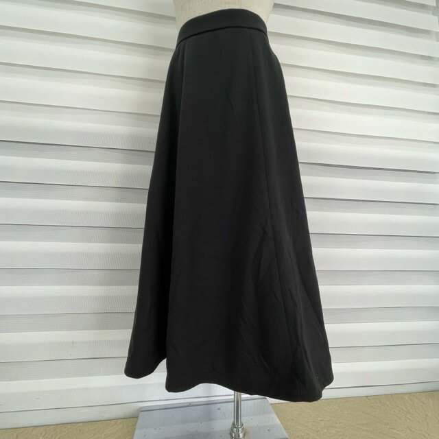 樂天商城 - 送料無料 新品 SOLEZIA ロングスカート ブラック Mサイズ ポリエステル74% レーヨン24% 春秋冬用 ソレツィア レディース/516232在★14