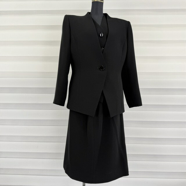 乐天商城 - レディース 高級 ブラックフォーマルスーツ【中古】SOIR BENIR 東京ソワール 11号 礼服 喪服 冠婚葬祭 /516059
