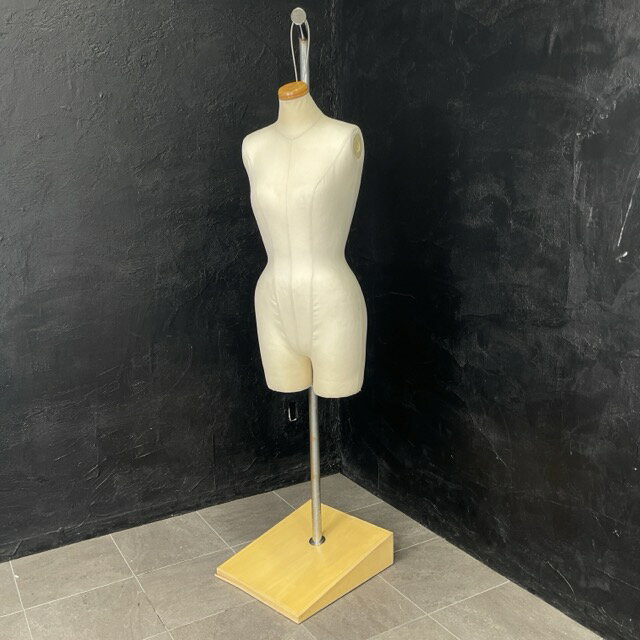 乐天商城 - トルソー 【中古】レディースマネキン 吊り下げスタンド アパレル 展示 女性 高さ変更可能 店舗 / 516463