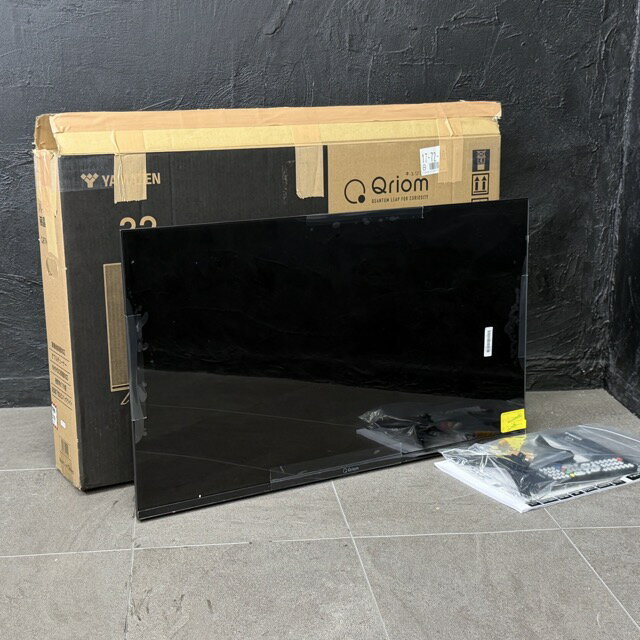 ★新生活フェア お買い物マラソン期間中限定ポイント10倍★展示品 山善 キュリオム 32V型 ハイビジョン液晶テレビ 【中古】動作保証 YAMAZEN Qriom QRTN-32W2K 2025年製 032041 / 23571