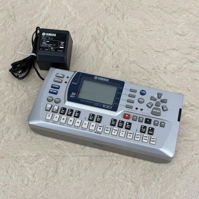 ★30日 24時間限定 ポイント10倍★ミュージックシーケンサー 【中古】YAMAHA ヤマハ QY100 リズムマシン 音響 機材 未チェック 通電OK おまけアダプター付き / 516275
