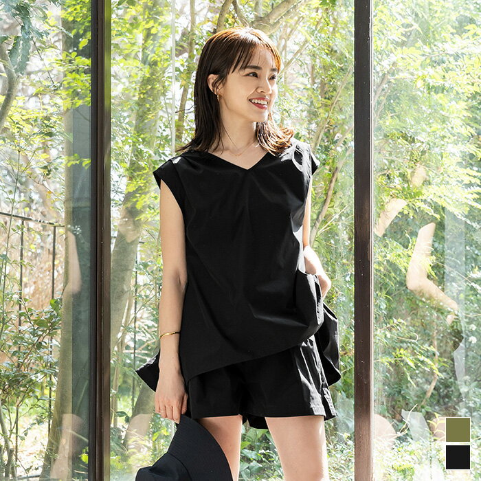 Vネックトップス&ショートパンツラッシュガード セットアップ レディース フレアシルエット ノースリーブ タック入り ポケット付き シンプルのサムネイル