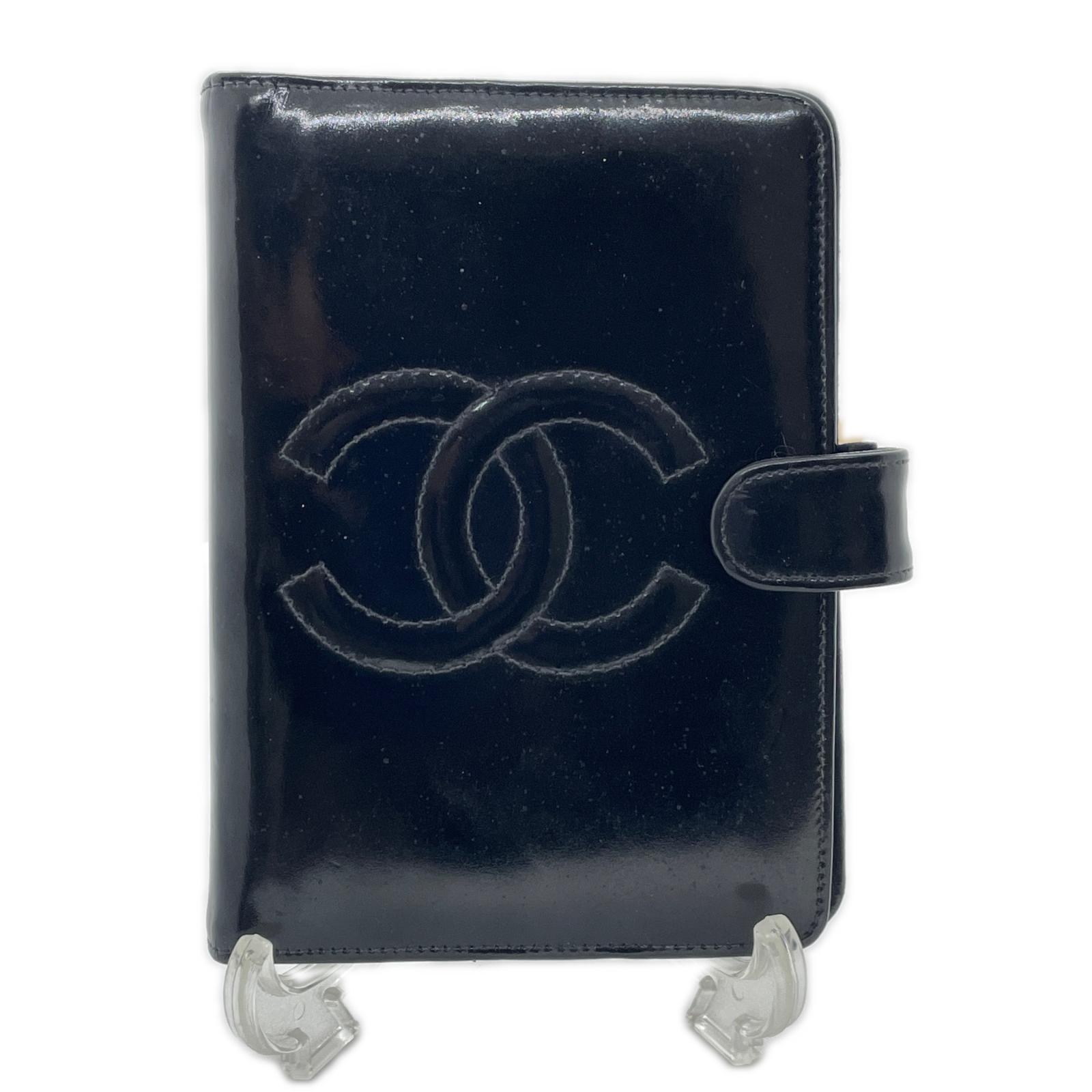 使用頻度少し CHANEL キャビアスキン 手帳 シャネル マトラッセ