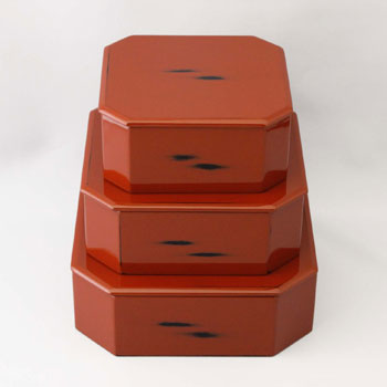 【根来塗竹の子重箱】3段 重箱 根来塗 紀州漆器 伝統工芸 和歌山 漆器 入子 収納できる 人気 お正月 迎春 運動会 花見 ピクニック お祝 ギフト 贈答品