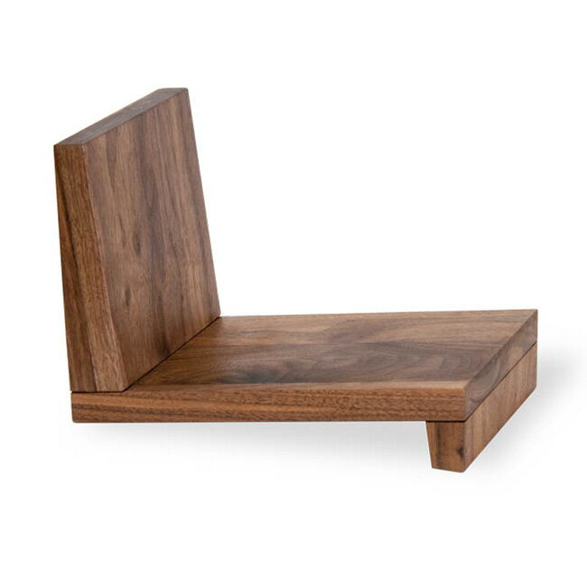 高級家具に使用される無垢材の端材を使用しているから、質の良さが感じられます。無駄を省いた究極にシンプルな形で、インテリアのいいアクセントになってくれます。