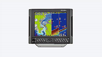 製品の特長 全仕様GPSアンテナ内蔵 HE-1011IIはGPS内蔵仕様／GPS外付仕様ともにGPSアンテナを内蔵しています。 ※内蔵アンテナ使用時は取付場所・取付方法によっては受信できない場合があります（外付アンテナ使用時は外付アンテナが優先されます）。 また、内蔵アンテナ使用時は表示画面は横型で使用してください。 ●HE-1011II：GPS内蔵仕様／GPS外付仕様　いずれか選択 高視野角で明るい画面＆ボンディング液晶採用 表示部ドット数は640×480と非常に高精細で、細やかな反応や文字もはっきりと見えます。 また、高輝度液晶（1000カンデラ）の採用により直射日光下などの明るい場所での視認性もバツグンです。 本体サイズはW297×D127×H249mm(横置時)と薄型で、質量約3kgのスリム設計です。 さらにボンディング液晶の採用により、液晶の視認性を向上させるとともに結露を防止します。 ハイスペックモデルならではの充実した魚探・プロッター機能でフィッシングをより快適に！魚探出力600W、1kW、2kW対応モデル HE-1011IIは魚探出力600W、1kW、2kW(いずれか選択)で、深い深度までの探知が可能です。 豊富な情報を高速で表示！見やすい全国詳細地図を標準装備。 高性能CPU搭載の採用により、地図描写速度は業界トップクラス！高速走行中もスムーズに海岸線を表示します。 地名はもちろん、大きく見やすい日本語表記。 最高峰の魚探性能を備えたHONDEXのDiシリーズ！ 受信した微弱な信号をダイレクトにデジタル変換する新しいテクノロジーを導入したHONDEXのDi－デジタルシリーズ。 状況に応じた最適なフィルタリングか可能となり、水深に応じた最適な映像を表示します。 最新デジタルテクノロジーで雑音(ノイズ)の少ない高品質な画像表現を実現しました。 －こんな機能が欲しかった！デジタルならではの多彩な機能－ おさかなサイズ表示 デジタルシリーズでは、好評のおさかなキャラクター機能にサイズ表示を追加しました。 1～99のサイズで判断でき、さらに瞬時に実際の映像で反応などを確認できるように「表示／非表示」の ワンタッチ機能、通常画面との2画面表示を採用しました。 ※当機能は50/200kHz、50&200kHzのみ対応しています。また、100mレンジ以内で使用可能です。 ※サイズ表示の数値は、さまざまな要因により誤差が生じる場合があります。あくまでも参考値としてお考えください。 おさかな深度表示 おさかなキャラクター表示に海底からの高さ、また海面からの深さ表示(単位：m)を追加しました。 ※当機能は50/200kHz、50&200kHzのみ対応しています。また、100mレンジ以内で使用可能です。 ※深度表示の数値は、さまざまな要因により誤差が生じる場合があります。あくまでも参考値としてお考えください。 同一周波数2画面表示 同じ周波数の魚探画像を2画面に分割表示し、それぞれの感度を調整することができます。 2つの画面を見比べることで、より最適な感度がセッティングできます。 全画面感度調整 これまでの魚探では感度を変更するとその時点から変わっていましたが、デジタル魚探では 画面上（過去の記録）の感度の変更ができるようになりました。 この機能が搭載されたことで、画面全体（過去の記録）を見ながら感度調整ができるため、これから魚探をはじめる方でも鮮明な画像をマニュアル（手動）セッティングできます。 【NEW】ホワイトライン機能搭載 海底の境界を白いラインで強調表示。 表示するレベルは設定可能なので、釣り場やターゲットに合わせて海底の見え方を調整できます。 魚と海底の区別がしやすく、底付近の魚群を狙う釣りに最適です。 ※2026年4月出荷分より対応予定 【NEW】GPSブイ表示機能 GPSブイ受信機からのデータを入力することにより、GPSブイの位置を表示することができます。 弊社ではGPSブイの販売はしておりませんので、別途お客様にてご用意いただく必要があります。 詳しくはお近くの販売店までお問い合わせください。 ※2026年4月出荷分より対応予定 ※GPSブイ表示機能を使うにはオプションのNMEA入出力ケーブル(XC-109H)が必要です。 ※最大10物標までです。 ※GPSブイ航跡は電源を切ると消えます。