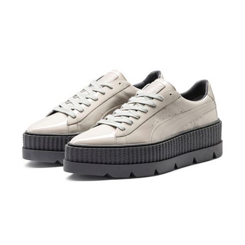 【送料無料+割引クーポン配布中】 PUMA プーマ 【レディース（22.0-26.5cm）】 PUMA by Rihanna FENTY POINTY CREEPER PATENT （Dove-Glacier Gray） フェンティ リアーナ スニーカー 靴 シューズ ストリート 【楽ギフ_包装選択】