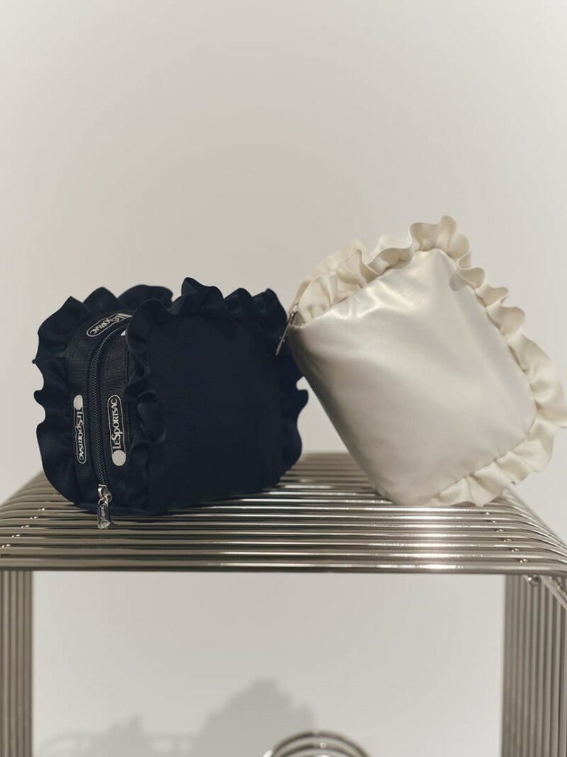 【LeSportsac× FRAY I.D】RF SQUARE COSMETIC FRAY I.D フレイ アイディー ファッション雑貨 その他のファッション雑貨 ブラック【先行予約】*【送料無料】[Rakuten Fashion]のサムネイル