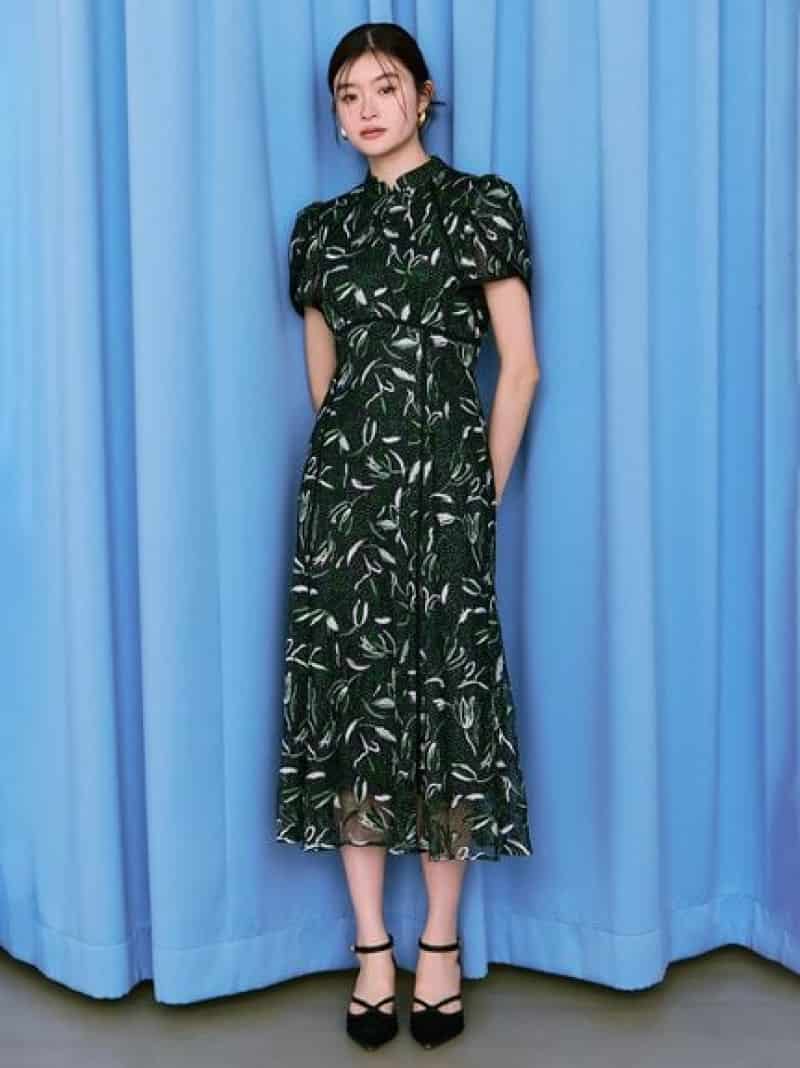 【SALE／30%OFF】フラワーエンブロイダリードレス LILY BROWN リリーブラウン ワンピース・ドレス ドレス ブラック ブラウン ベージュ【RBA_E】【送料無料】[Rakuten Fashion]のサムネイル