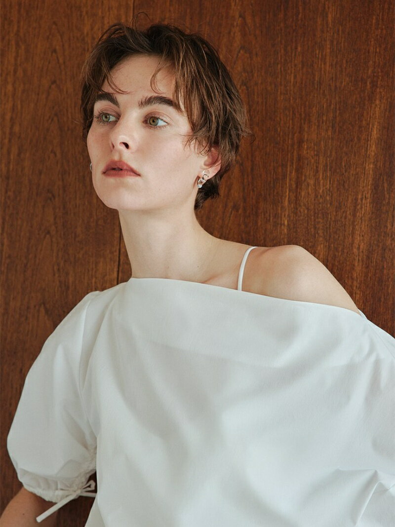 【SALE／50%OFF】【emmi atelier】アシンメトリーブラウス emmi エミ トップス シャツ・ブラウス ホワイト ブラック レッド【RBA_E】【送料無料】[Rakuten Fashion]のサムネイル