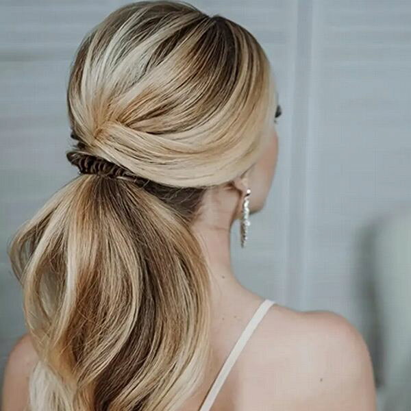 樂天商城 - ヘアゴム リングゴム コイルボム 4mm 3個セット (3色1個ずつ) ヘアアクセ 可愛い おしゃれ おとな 子供 シンプル 髪留め 髪飾り