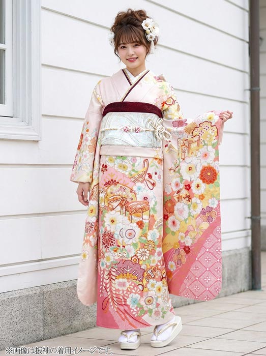 【セール】286.000円→264.000円 仕立て付き 正絹 振袖フルセット32点 f-513 辻が花絞り 御所車 貝桶柄 ピンクベージュ色　振袖一式 成人式