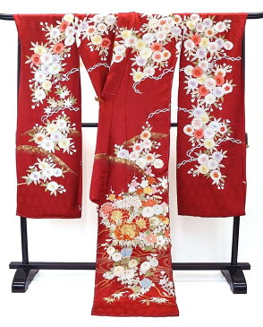 セール 特選品 手刺繍振袖 四季花文 赤色 f-784-t 尾峨佐染繍 古典柄 正絹振袖 新品 未仕立て品 総刺繍振袖
