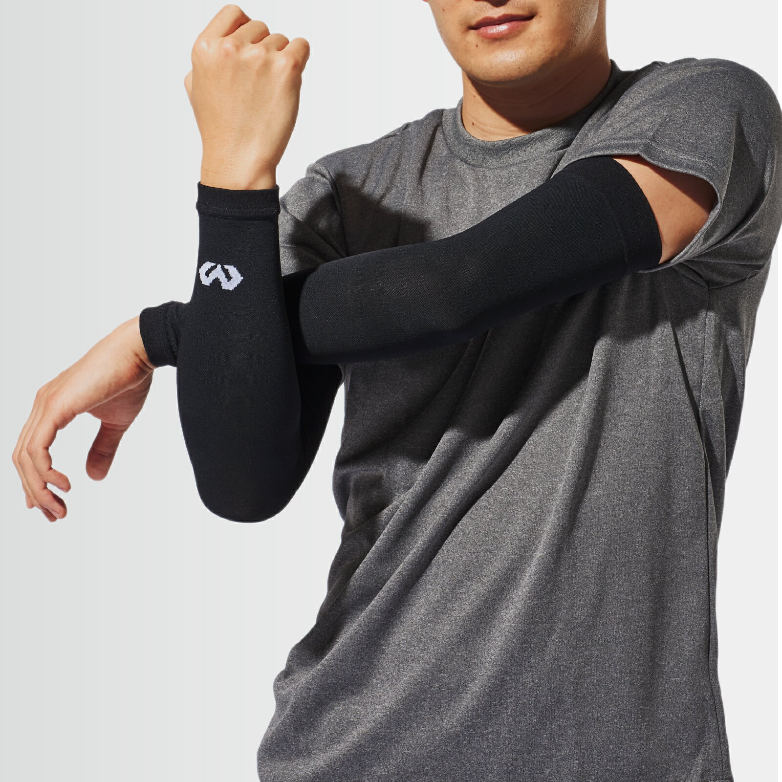 【公式】 McDavid ( マクダビッド ) | コンディショニング アームスリーブ | 2本入り S〜Lサイズ 左右兼用 スリーブタイプ UVカット 段階着圧 ブラック MA104 コンプレッションスリーブ サポーター