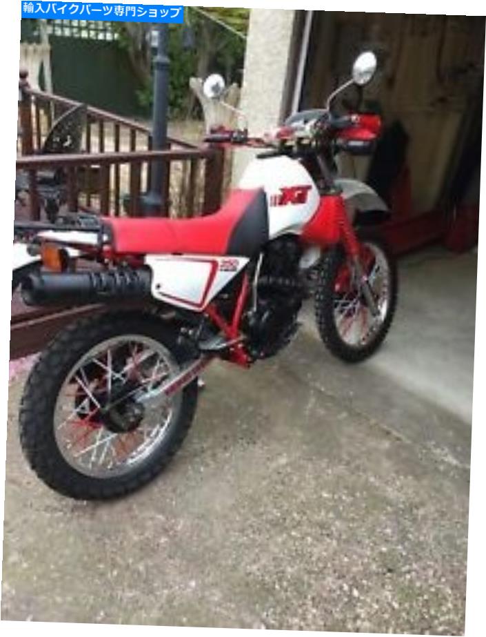 シート トップレッドサイドブラックカスタムフィットヤマハXT 350 84-00レザーシートカバー TOP RED SIDES BLACK CUSTOM FITS YAMAHA XT 350 84-00 LEATHER SEAT COVER