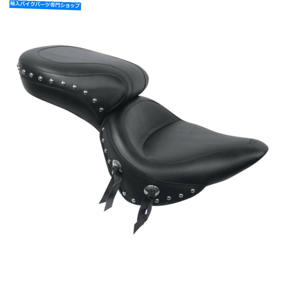 Mustang - 76047 - Wide Studded Super Touring One-Piece Seatカテゴリシート状態新品メーカー車種発送詳細全国一律 送料無料（※北海道、沖縄、離島は省く）商品詳細輸入商品の為、英語表記となります。Condition: NewManufacturer: Mustang SeatsPart Brand: MUSTANG MOTORCYCLE PRODUCTSBrand: Mustang SeatsSurface Finish: BlackManufacturer Part Number: 76047Part Type: One-Piece SeatWarranty: One Year Manufacturer's WarrantyCountry of Manufacture: United StatesYear: 2000-2015Compatible Make: Harley DavidsonMake: Harley DavidsonCompatible Model: SoftailModel: SoftailColor: Black 条件：新品メーカー：マスタングシートパートブランド：マスタングオートバイ製品ブランド：マスタングシート表面仕上げ：ブラックメーカー部品番号：76047部品タイプ：ワンピースシート保証：1年間の製造業者の保証製造国：アメリカ合衆国年：2000-2015互換性のあるメイク：ハーレーダビッドソン作る：ハーレーダビッドソン互換モデル：Softail.モデル：Softail.カラー：ブラック《ご注文前にご確認ください》■海外輸入品の為、NC・NRでお願い致します。■取り付け説明書は基本的に付属しておりません。お取付に関しましては専門の業者様とご相談お願いいたします。■通常2〜4週間でのお届けを予定をしておりますが、天候、通関、国際事情により輸送便の遅延が発生する可能性や、仕入・輸送費高騰や通関診査追加等による価格のご相談の可能性もございますことご了承いただいております。■海外メーカーの注文状況次第では在庫切れの場合もございます。その場合は弊社都合にてキャンセルとなります。■配送遅延、商品違い等によってお客様に追加料金が発生した場合や取付け時に必要な加工費や追加部品等の、商品代金以外の弊社へのご請求には一切応じかねます。■弊社は海外パーツの輸入販売業のため、製品のお取り付けや加工についてのサポートは行っておりません。専門店様と解決をお願いしております。■大型商品に関しましては、配送会社の規定により個人宅への配送が困難な場合がございます。その場合は、会社や倉庫、最寄りの営業所での受け取りをお願いする場合がございます。■輸入消費税が追加課税される場合もございます。その場合はお客様側で輸入業者へ輸入消費税のお支払いのご負担をお願いする場合がございます。■商品説明文中に英語にて”保証”関する記載があっても適応はされませんのでご了承ください。■海外倉庫から到着した製品を、再度国内で検品を行い、日本郵便または佐川急便にて発送となります。■初期不良の場合は商品到着後7日以内にご連絡下さいませ。■輸入商品のためイメージ違いやご注文間違い当のお客様都合ご返品はお断りをさせていただいておりますが、弊社条件を満たしている場合はご購入金額の30％の手数料を頂いた場合に限りご返品をお受けできる場合もございます。(ご注文と同時に商品のお取り寄せが開始するため)（30％の内訳は、海外返送費用・関税・消費全負担分となります）■USパーツの輸入代行も行っておりますので、ショップに掲載されていない商品でもお探しする事が可能です。お気軽にお問い合わせ下さいませ。[輸入お取り寄せ品においてのご返品制度・保証制度等、弊社販売条件ページに詳細の記載がございますのでご覧くださいませ]&nbsp;