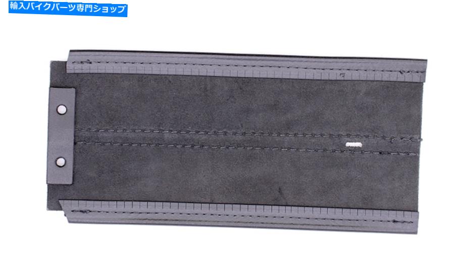 Harley-Davidson Fuel Tank Trim Panel PN 61172-07カテゴリタンク状態新品メーカー車種発送詳細全国一律 送料無料（※北海道、沖縄、離島は省く）商品詳細輸入商品の為、英語表記となります。Condition: NewBrand: Harley-DavidsonManufacturer Part Number: 61172-07MPN: 61172-07UPC: Does not apply 条件：新品ブランド：ハーレー - ダビッドソンメーカー部品番号：61172-07MPN：61172-07UPC：適用しません《ご注文前にご確認ください》■海外輸入品の為、NC・NRでお願い致します。■取り付け説明書は基本的に付属しておりません。お取付に関しましては専門の業者様とご相談お願いいたします。■通常2〜4週間でのお届けを予定をしておりますが、天候、通関、国際事情により輸送便の遅延が発生する可能性や、仕入・輸送費高騰や通関診査追加等による価格のご相談の可能性もございますことご了承いただいております。■海外メーカーの注文状況次第では在庫切れの場合もございます。その場合は弊社都合にてキャンセルとなります。■配送遅延、商品違い等によってお客様に追加料金が発生した場合や取付け時に必要な加工費や追加部品等の、商品代金以外の弊社へのご請求には一切応じかねます。■弊社は海外パーツの輸入販売業のため、製品のお取り付けや加工についてのサポートは行っておりません。専門店様と解決をお願いしております。■大型商品に関しましては、配送会社の規定により個人宅への配送が困難な場合がございます。その場合は、会社や倉庫、最寄りの営業所での受け取りをお願いする場合がございます。■輸入消費税が追加課税される場合もございます。その場合はお客様側で輸入業者へ輸入消費税のお支払いのご負担をお願いする場合がございます。■商品説明文中に英語にて”保証”関する記載があっても適応はされませんのでご了承ください。■海外倉庫から到着した製品を、再度国内で検品を行い、日本郵便または佐川急便にて発送となります。■初期不良の場合は商品到着後7日以内にご連絡下さいませ。■輸入商品のためイメージ違いやご注文間違い当のお客様都合ご返品はお断りをさせていただいておりますが、弊社条件を満たしている場合はご購入金額の30％の手数料を頂いた場合に限りご返品をお受けできる場合もございます。(ご注文と同時に商品のお取り寄せが開始するため)（30％の内訳は、海外返送費用・関税・消費全負担分となります）■USパーツの輸入代行も行っておりますので、ショップに掲載されていない商品でもお探しする事が可能です。お気軽にお問い合わせ下さいませ。[輸入お取り寄せ品においてのご返品制度・保証制度等、弊社販売条件ページに詳細の記載がございますのでご覧くださいませ]&nbsp;