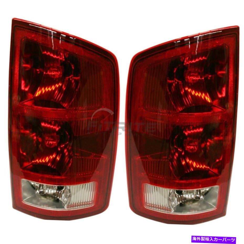 NEW SET OF TWO LH & RH SIDE TAIL LIGHT ASSEMBLY FITS DODGE RAM 1500 2002-2006カテゴリUSテールライト状態新品メーカー車種発送詳細全国一律 送料無料（※北海道、沖縄、離島は省く）商品詳細輸入商品の為、英語表記となります。Condition: NewBrand: Keystone Automotive OperationsInterchange Part Number: CH2800147, CH2801147Manufacturer Part Number: 55077347AF, 55077348AFOther Part Number: CH2800147, CH2801147Placement on Vehicle: Left, RightNote: Aftermarket Auto PartsFitment Type: Direct ReplacementBundle Listing: YesWarranty: 10 YearUPC: Does not apply 条件：新品ブランド：Keystone Automotive Operations交換品番：CH2800147、CH2801147製造元品番番号：55077347AF、55077348AF.その他の品番：CH2800147、CH2801147車両の配置：左、右注：アフターマーケット自動車部品フィットメントタイプ：直接交換バンドルリスト：はい保証：10年UPC：適用されません《ご注文前にご確認ください》■海外輸入品の為、NC・NRでお願い致します。■取り付け説明書は基本的に付属しておりません。お取付に関しましては専門の業者様とご相談お願いいたします。■通常2〜4週間でのお届けを予定をしておりますが、天候、通関、国際事情により輸送便の遅延が発生する可能性や、仕入・輸送費高騰や通関診査追加等による価格のご相談の可能性もございますことご了承いただいております。■海外メーカーの注文状況次第では在庫切れの場合もございます。その場合は弊社都合にてキャンセルとなります。■配送遅延、商品違い等によってお客様に追加料金が発生した場合や取付け時に必要な加工費や追加部品等の、商品代金以外の弊社へのご請求には一切応じかねます。■弊社は海外パーツの輸入販売業のため、製品のお取り付けや加工についてのサポートは行っておりません。専門店様と解決をお願いしております。■大型商品に関しましては、配送会社の規定により個人宅への配送が困難な場合がございます。その場合は、会社や倉庫、最寄りの営業所での受け取りをお願いする場合がございます。■輸入消費税が追加課税される場合もございます。その場合はお客様側で輸入業者へ輸入消費税のお支払いのご負担をお願いする場合がございます。■商品説明文中に英語にて”保証”関する記載があっても適応はされませんのでご了承ください。■海外倉庫から到着した製品を、再度国内で検品を行い、日本郵便または佐川急便にて発送となります。■初期不良の場合は商品到着後7日以内にご連絡下さいませ。■輸入商品のためイメージ違いやご注文間違い当のお客様都合ご返品はお断りをさせていただいておりますが、弊社条件を満たしている場合はご購入金額の30％の手数料を頂いた場合に限りご返品をお受けできる場合もございます。(ご注文と同時に商品のお取り寄せが開始するため)（30％の内訳は、海外返送費用・関税・消費全負担分となります）■USパーツの輸入代行も行っておりますので、ショップに掲載されていない商品でもお探しする事が可能です。お気軽にお問い合わせ下さいませ。[輸入お取り寄せ品においてのご返品制度・保証制度等、弊社販売条件ページに詳細の記載がございますのでご覧くださいませ]&nbsp;