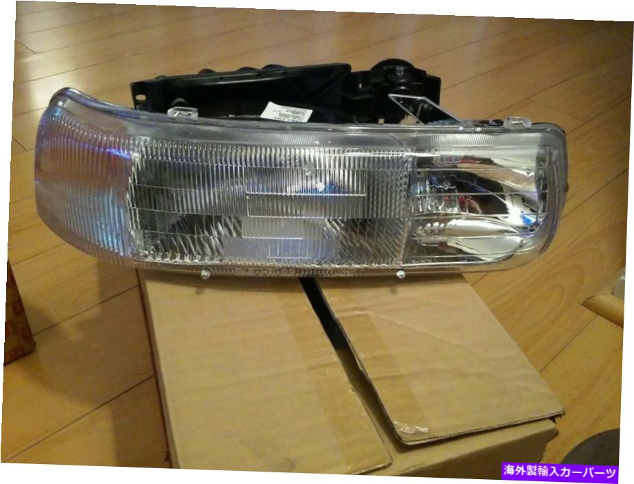 USơ饤 99-2002ܥٳơ饤GM159 BOO1R Eagle Eyes 99-2002 chevy suburban tail light gm159 boo1r.