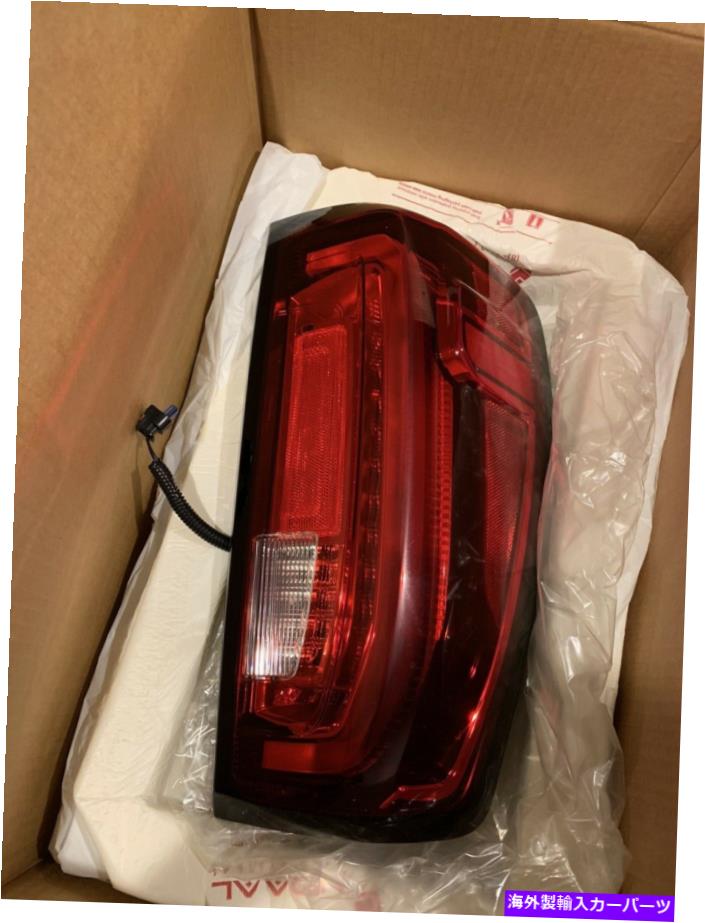 USテールライト 2019 - 2020 GMCシエラデナリ右助手席側テールライトOEM LED 2019 - 2020 GMC Sierra Denali Right Passenger side Tail Light OEM LED