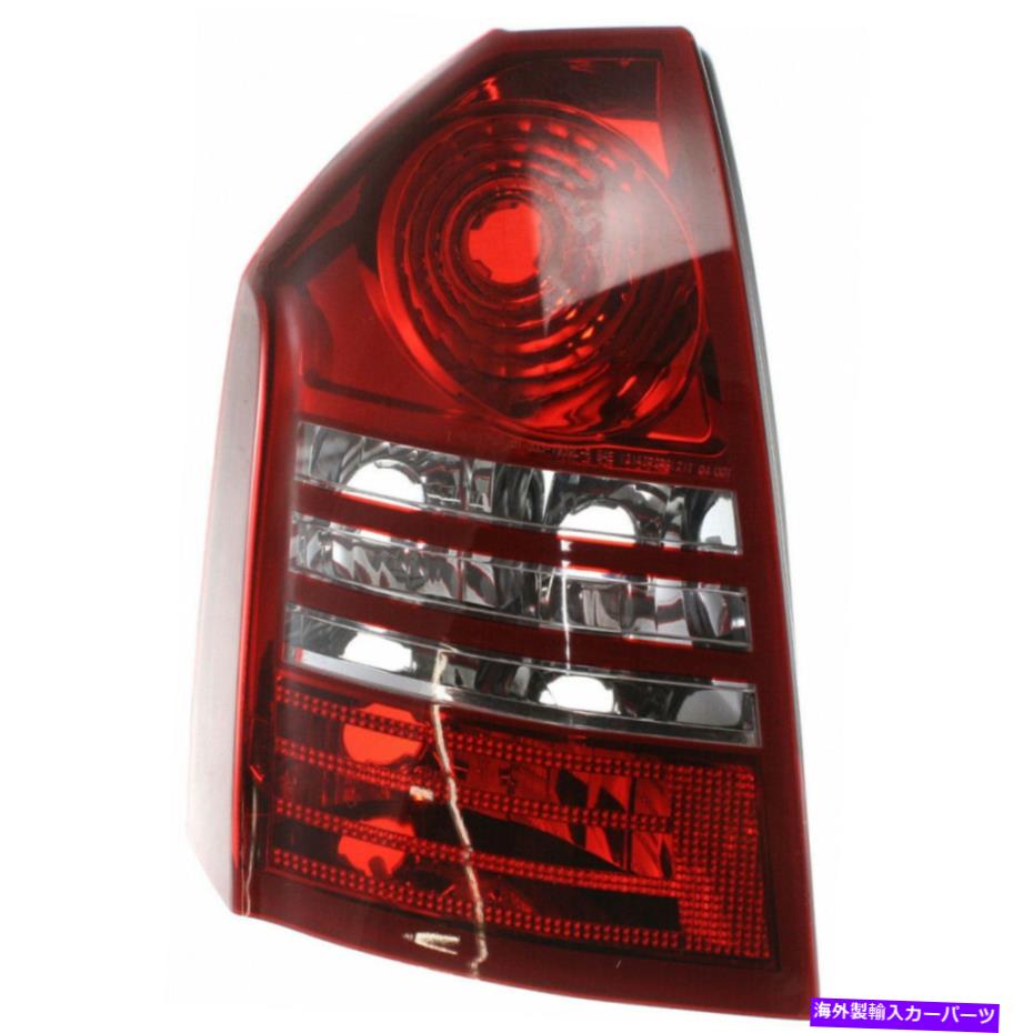 Fits 2007 Chrysler 300 Tail Light Driver Side CAPA CH2818103カテゴリUSテールライト状態新品メーカー車種発送詳細全国一律 送料無料（※北海道、沖縄、離島は省く）商品詳細輸入商品の為、英語表記となります。Condition: NewBrand: Carlights360Country/Region of Manufacture: TaiwanManufacturer Part Number: CLX-M1-332-1939L-AC-CL360A1Outer Material: SmoothPlacement on Vehicle: LeftGeneric_Keywords 1: CHRYSLER 300/300C 2005Fitment Type: Direct ReplacementOEM Equivalent Part Number 1: 4805853AD, 4805853AD/AC/ABBulbs Included: YesOrientation: drivers_sideCertifications: CAPA, DOT, SAESide: Driver SideWarranty: 1 YearPARTSLINK Number: CH2818103Interchange Part Number: CH2818103Headlight Style: FactoryOther Part Number: 4805853AD, 4805853AD/AC/ABUPC: 749235643193 条件：新品ブランド：カーライト360国/製造地域：台湾メーカー部品番号：CLX-M1-332-1939L-AC-CL360A1外装：スムージー車両への配置：左generic_keywords 1：Chrysler 300/300 C 2005.フィットメントタイプ：直接交換OEM相当部品番号1：4805853AD、4805853AD / AC / AB球根は含まれています：はいオリエンテーション：Drivers_side認証：Capa、Dot、Saeサイド：運転手側保証：1年PartsLink番号：CH2818103交換品番：CH2818103ヘッドライトスタイル：工場その他の型番：4805853AD、4805853AD / AC / ABUPC：749235643193《ご注文前にご確認ください》■海外輸入品の為、NC・NRでお願い致します。■取り付け説明書は基本的に付属しておりません。お取付に関しましては専門の業者様とご相談お願いいたします。■通常2〜4週間でのお届けを予定をしておりますが、天候、通関、国際事情により輸送便の遅延が発生する可能性や、仕入・輸送費高騰や通関診査追加等による価格のご相談の可能性もございますことご了承いただいております。■海外メーカーの注文状況次第では在庫切れの場合もございます。その場合は弊社都合にてキャンセルとなります。■配送遅延、商品違い等によってお客様に追加料金が発生した場合や取付け時に必要な加工費や追加部品等の、商品代金以外の弊社へのご請求には一切応じかねます。■弊社は海外パーツの輸入販売業のため、製品のお取り付けや加工についてのサポートは行っておりません。専門店様と解決をお願いしております。■大型商品に関しましては、配送会社の規定により個人宅への配送が困難な場合がございます。その場合は、会社や倉庫、最寄りの営業所での受け取りをお願いする場合がございます。■輸入消費税が追加課税される場合もございます。その場合はお客様側で輸入業者へ輸入消費税のお支払いのご負担をお願いする場合がございます。■商品説明文中に英語にて”保証”関する記載があっても適応はされませんのでご了承ください。■海外倉庫から到着した製品を、再度国内で検品を行い、日本郵便または佐川急便にて発送となります。■初期不良の場合は商品到着後7日以内にご連絡下さいませ。■輸入商品のためイメージ違いやご注文間違い当のお客様都合ご返品はお断りをさせていただいておりますが、弊社条件を満たしている場合はご購入金額の30％の手数料を頂いた場合に限りご返品をお受けできる場合もございます。(ご注文と同時に商品のお取り寄せが開始するため)（30％の内訳は、海外返送費用・関税・消費全負担分となります）■USパーツの輸入代行も行っておりますので、ショップに掲載されていない商品でもお探しする事が可能です。お気軽にお問い合わせ下さいませ。[輸入お取り寄せ品においてのご返品制度・保証制度等、弊社販売条件ページに詳細の記載がございますのでご覧くださいませ]&nbsp;