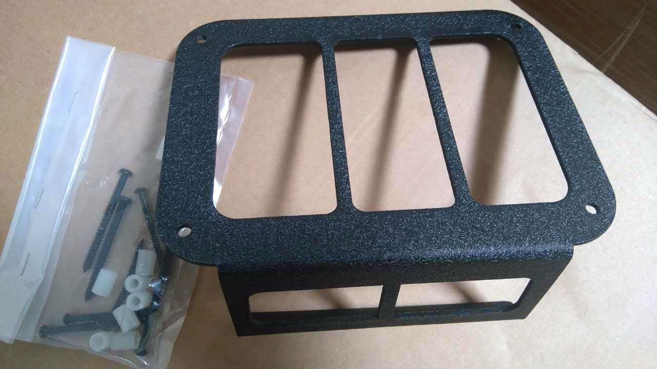 US ライトガード プロテクター ジープJKテールライトカバー2＆4ドアにスチール材でフィットジープラングラー07-16 Jeep JK Tail Light cover Fits 2&4 door with steel material Jeep Wrangler 07-16