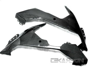 フェアリング　yamaha 2007 - 2008ヤマハYZF R1カーボンファイバーロアサイドフェアリング - 1x1平織 2007 - 2008 Yamaha YZF R1 Carbon Fiber Lower Side Fairings - 1x1 plain weave