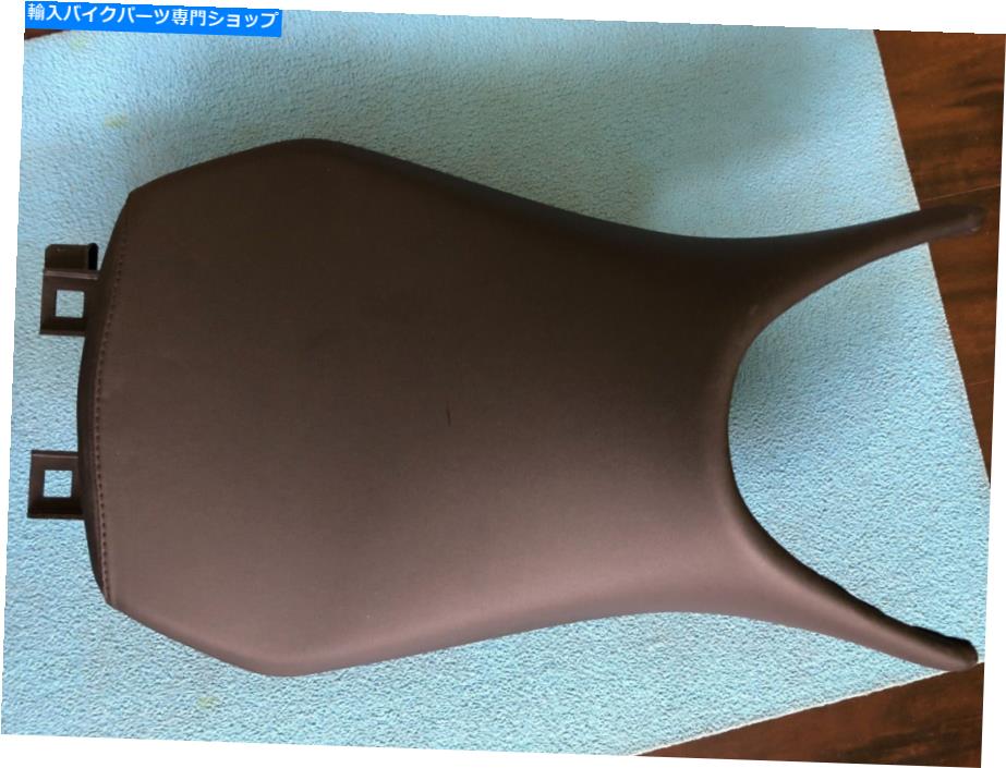 Seats BMW R1200R/RS 820mmの高さ（新規） BMW R1200R/RS 820mm High Seat (New)