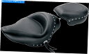 Seats マスタングワイドスタッズソロシート76151 Mustang Wide Studded Solo Seat 76151