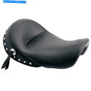 Seats マスタング76106クロムスタッズドライバーソロシートハーレーダイナモデル06-17 Mustang 76106 Chrome Studded Dr...