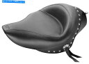 Seats マスタング76153ワイドツーリングスタッズソロシート Mustang 76153 Wide Touring Studded Solo Seat