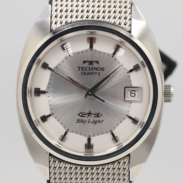 デッドストック級 テクノス スカイライト QZ シルバー文字盤 デイト XYZ メンズ腕時計 OGH 9996ABC7124000