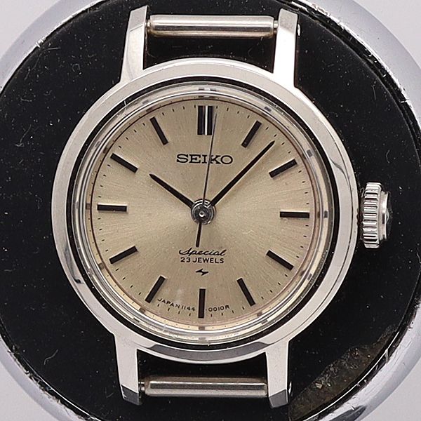 デッドストック級 稼働 美品 セイコー 手巻き 1144-0010 スペシャル シルバー文字盤 23石 トップのみ レディース腕時計 438ABC5501000KYMのサムネイル