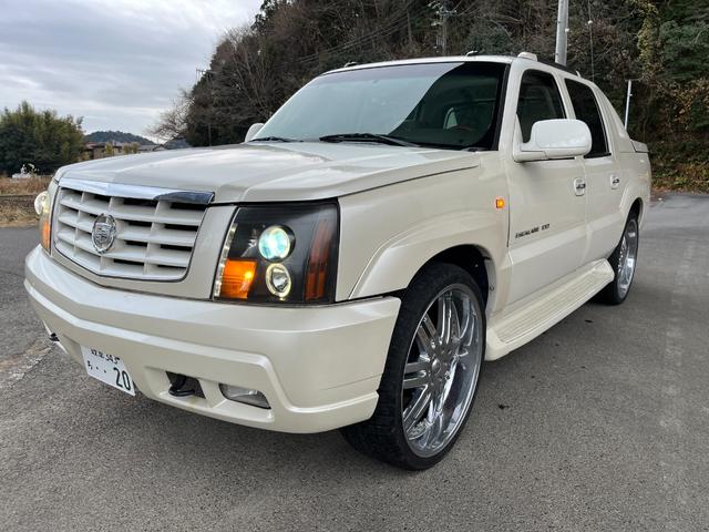 エスカレード その他／独自仕様／表記なし（キャデラック）【中古】 中古車 SUV・クロカン ホワイト 白色 2WD ガソリン