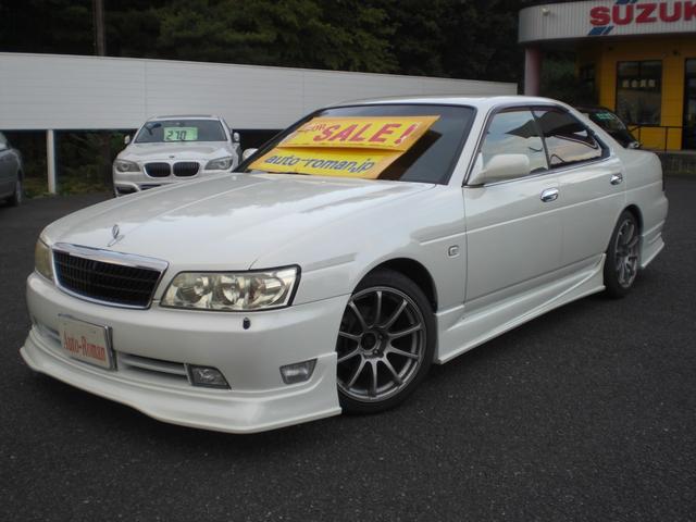 ローレル 25メダリストFOUR（日産）【中古】 中古車 セダン ホワイト 白色 4WD ガソリン