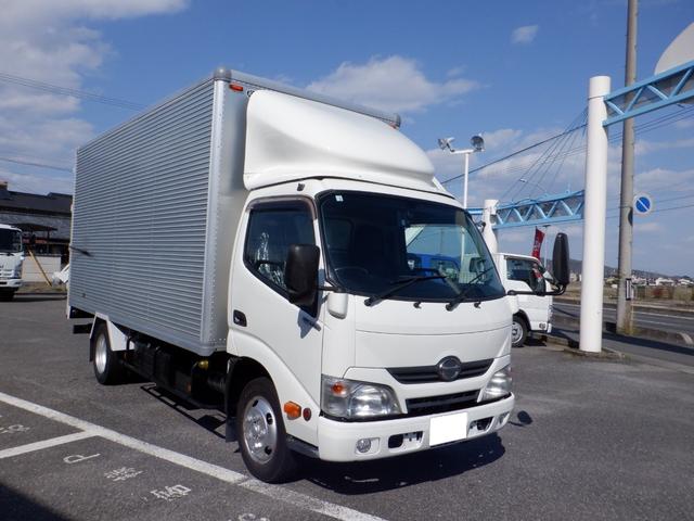 中古車 バス・トラック ホワイト 白色 2WD 軽油 XZC655M 導風板　リヤダブルタイヤ　全低床　ラッシング2段 指定工場完備をしています。ご購入後のメンテナンスもお任せください。