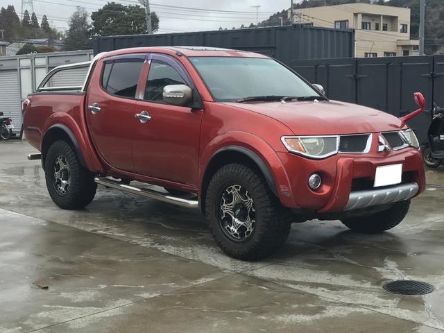 トライトン ベースグレード（三菱）【中古】 中古車 SUV・クロカン その他 4WD ガソリン