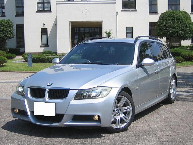 3シリーズ 320iツーリング Mスポーツパッケージ（BMW）【中古】 中古車 ステーションワゴン グレー 2WD ガソリン