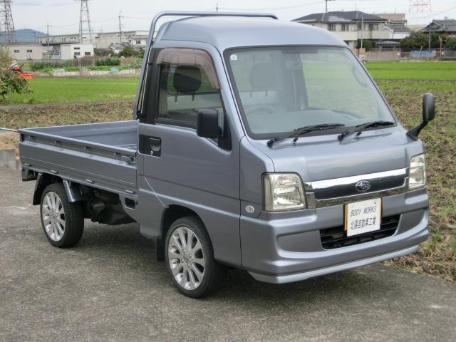 中古車 軽トラック/軽バン ゴールド・シルバー 金色 銀色 4WD ガソリン TT2 ハイルーフ　スーパーチャージャー　4WD　AC　PS 車両は別駐車場にて保管の為、ご来店前には必ず事前連絡をお願い致します