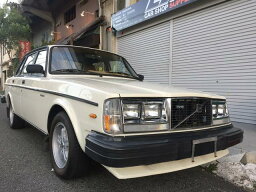 240 （ボルボ）【中古】 中古車 セダン ホワイト 白色 2WD ガソリン