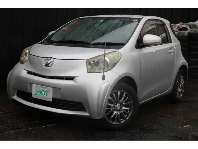 iQ 100X（トヨタ）【中古】 中古車 コンパクトカー ゴールド・シルバー 金色 銀色 2WD ガソリン