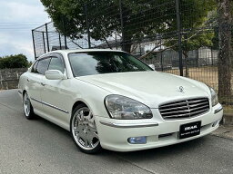 シーマ 300Gグランドツーリング（日産）【中古】 中古車 セダン ホワイト 白色 2WD ガソリン