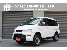 デリカスペースギア シャモニー（三菱）【中古】 中古車 ミニバン/ワンボックス ホワイト 白色 4WD ガソリン